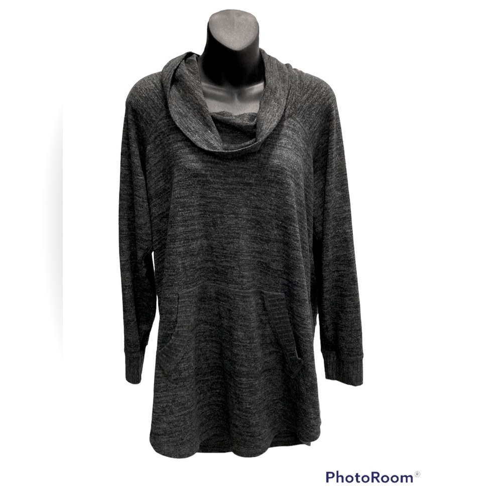 🛍️Torrid Super Soft Plush Cowl Neck Raglan Tunic With Kangaroo Pocket size 1X